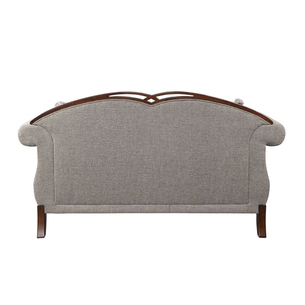 Loveseat w/3 Pillows