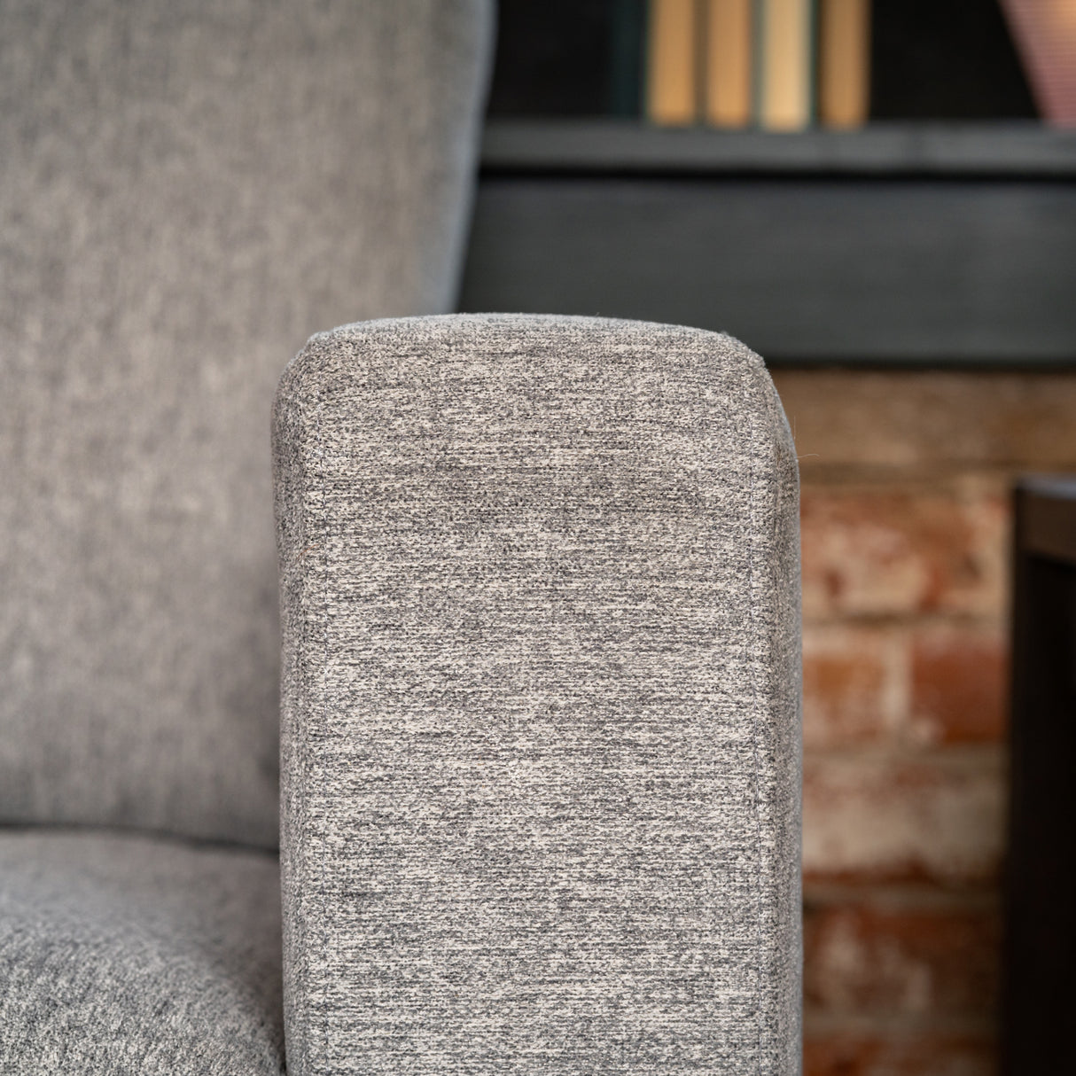 Flex 6-Seat Sectional with Standard Arm and Storage Ottoman - 5000003543