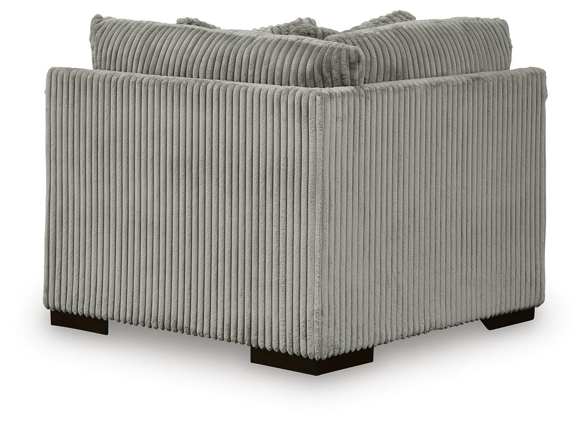 Lindyn Sectional with Chaise