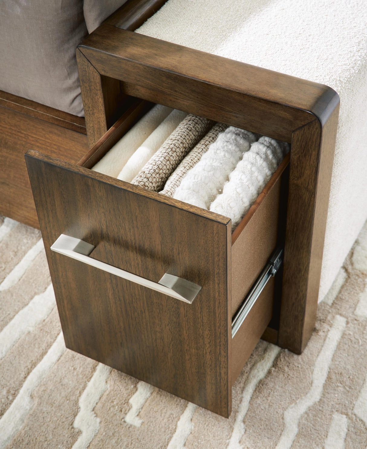 Marxmore Bed