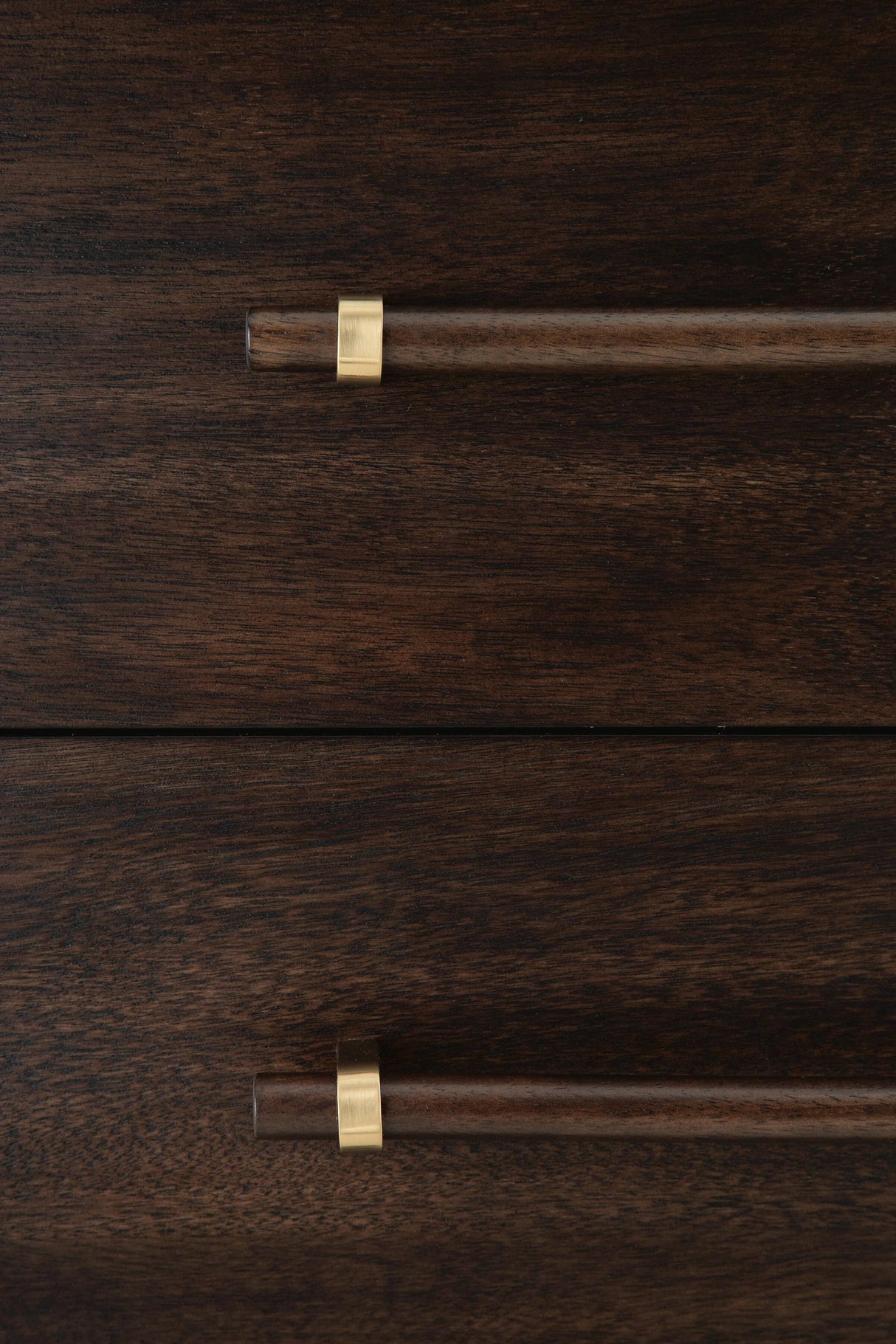 Dantenton Nightstand