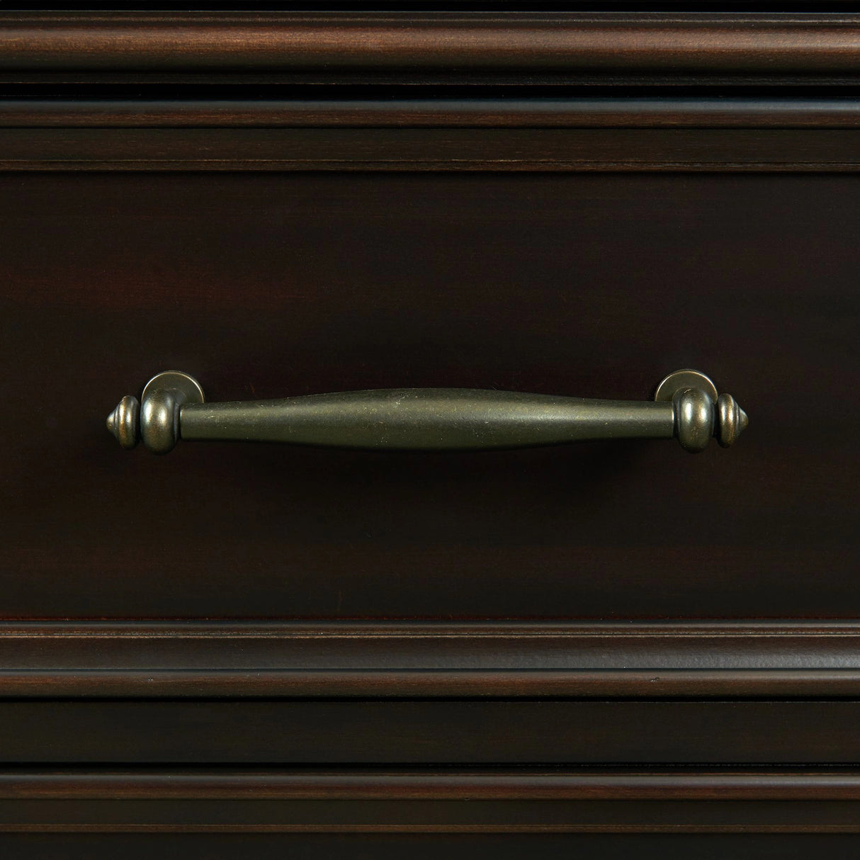 Slater Chest