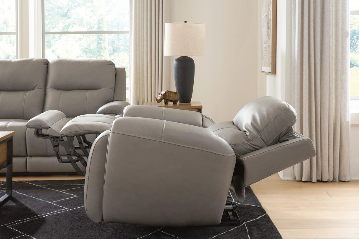 Real Moments Loveseat