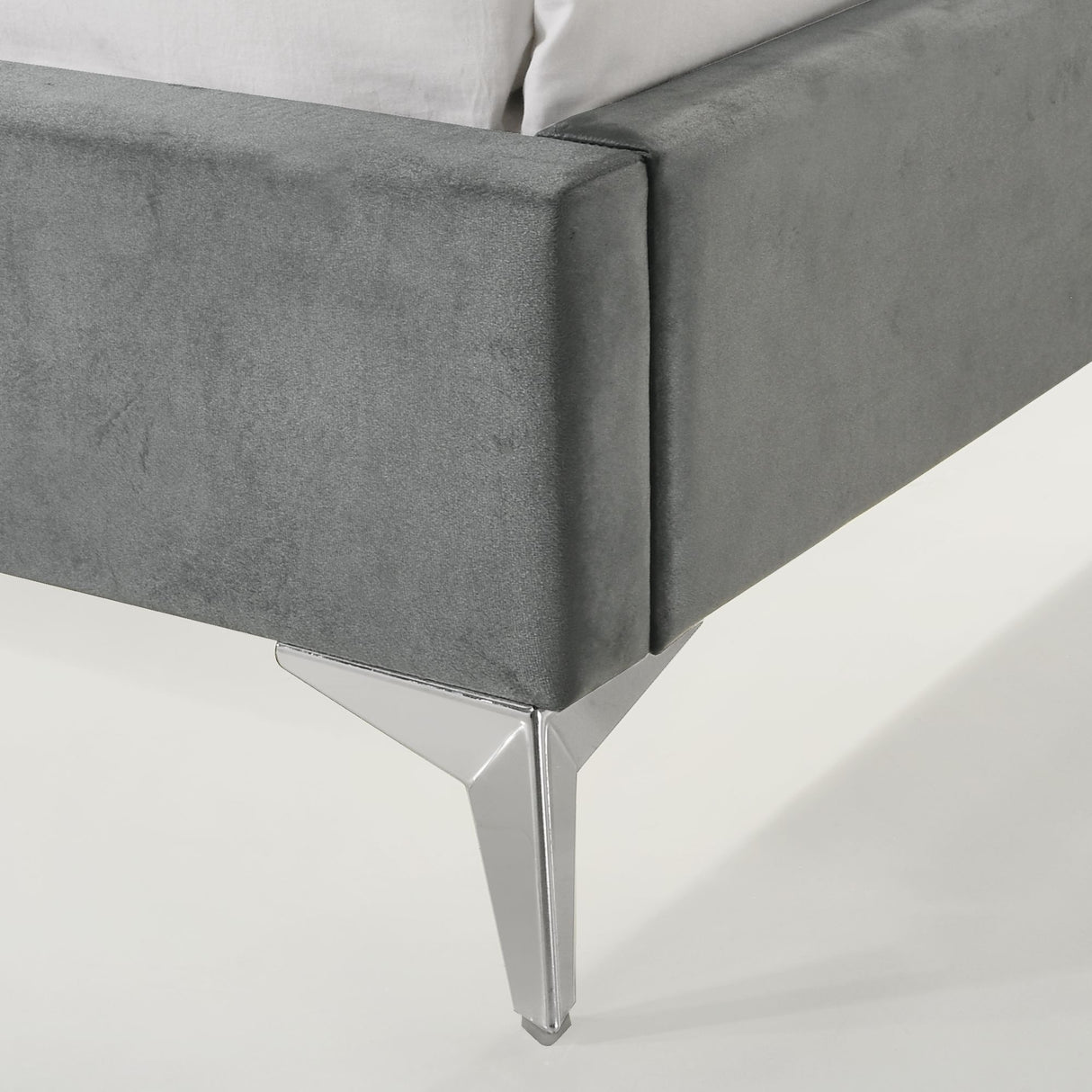 Amberley UPH Corner Bed with LED and USB