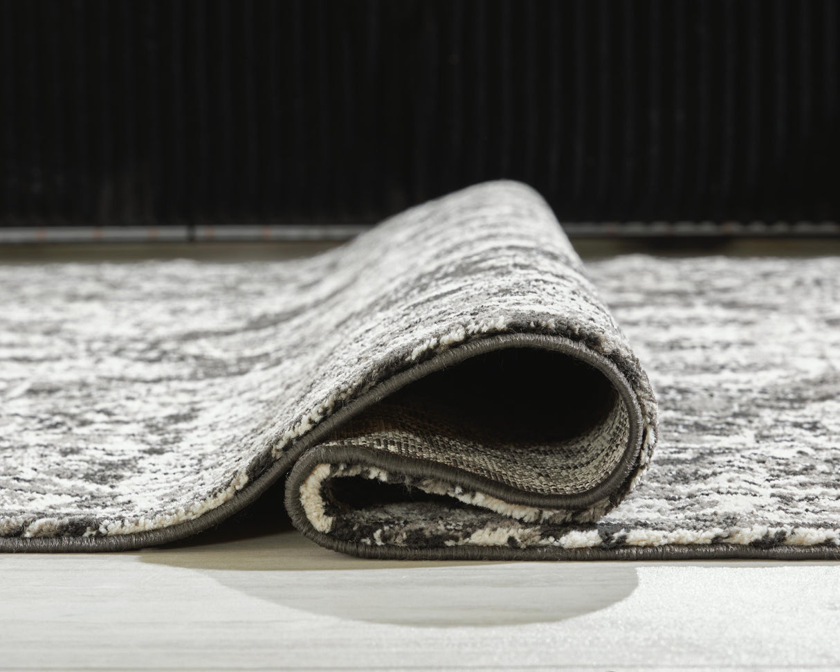 Glennisman Medium Rug