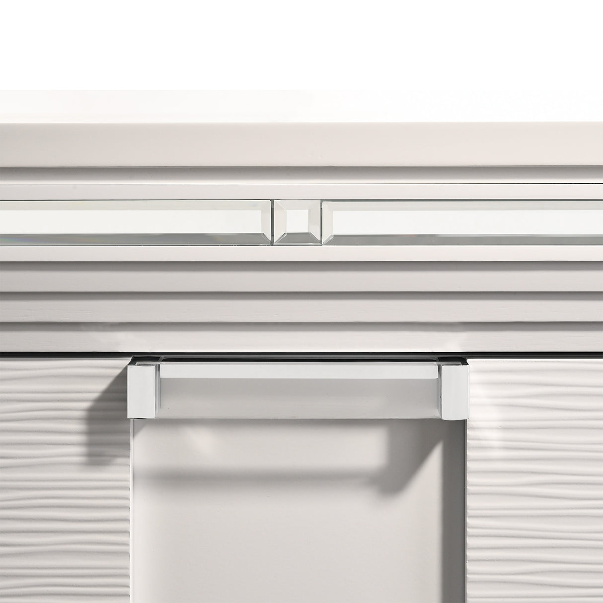 Twenty Nine Chest White