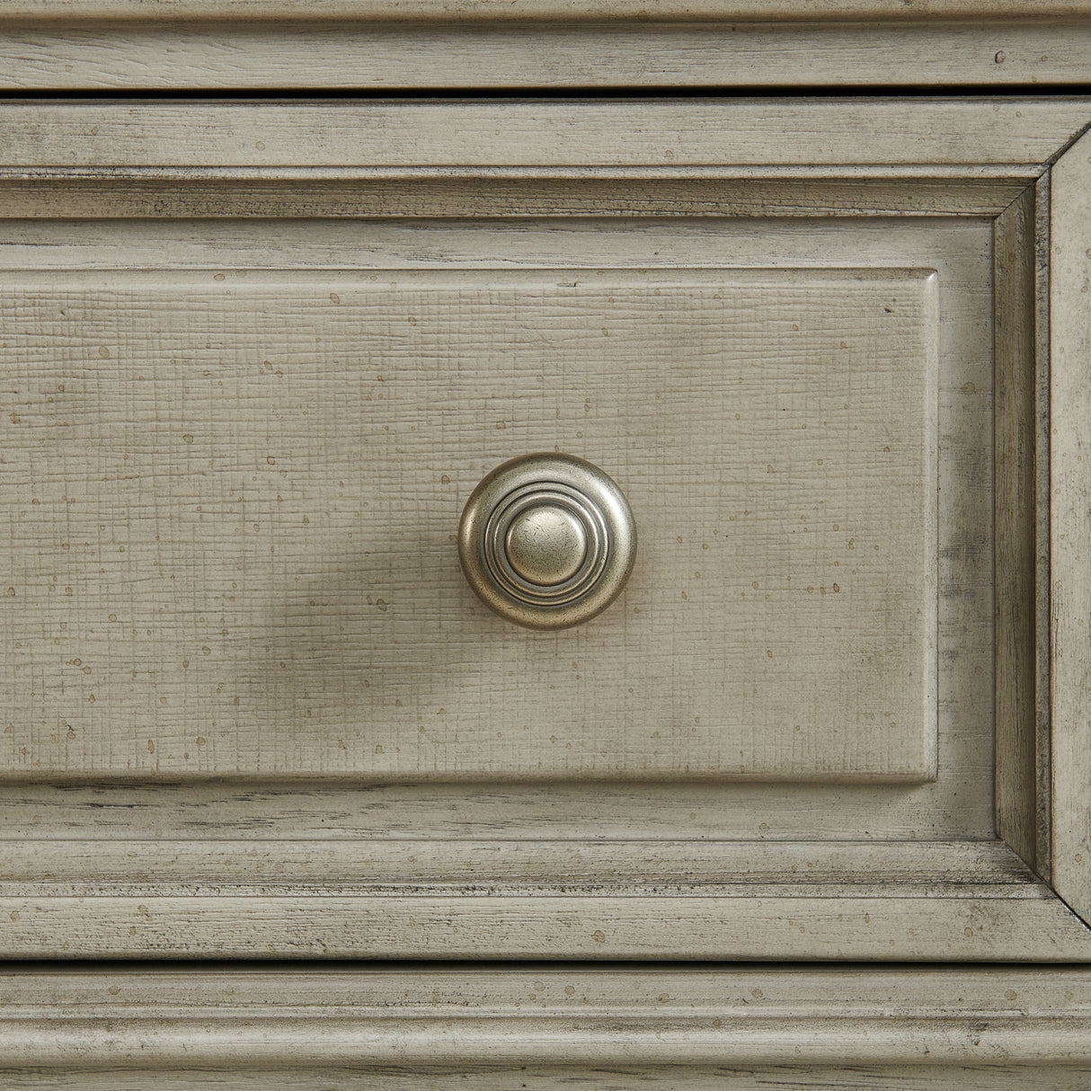 Whit-Ash 6-Drawer Dresser in Light Grey