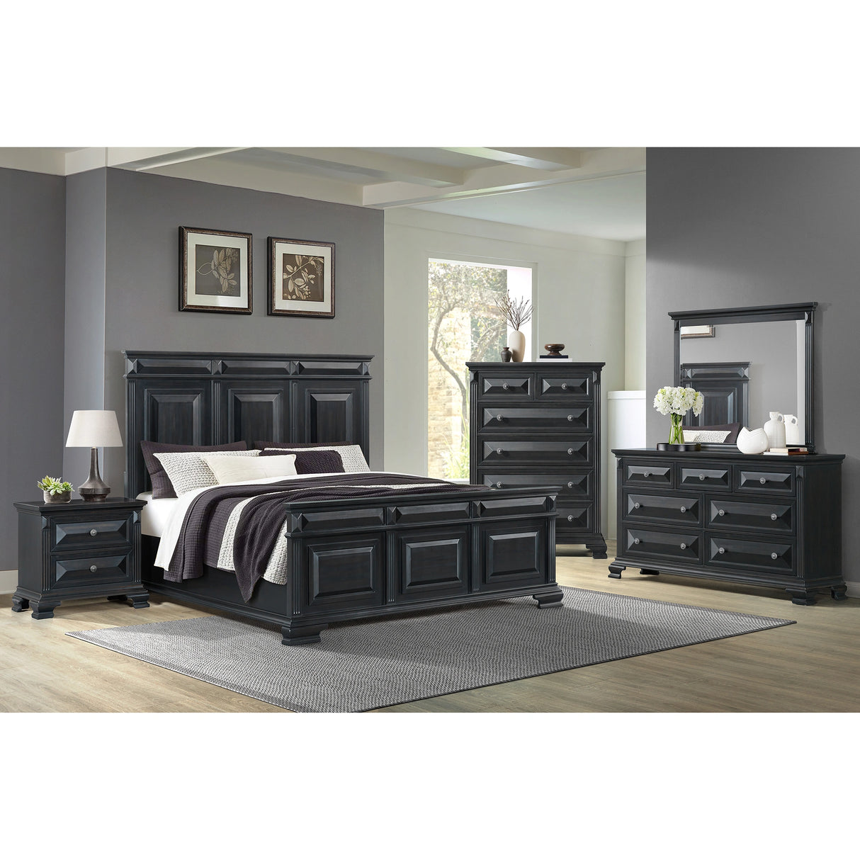 Bridgestone 7-Drawer Dresser in Antique White