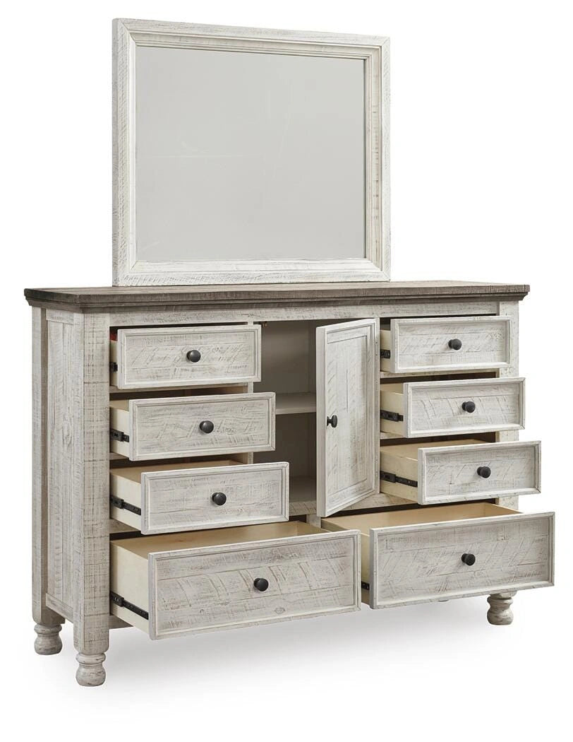 Havalance Dresser
