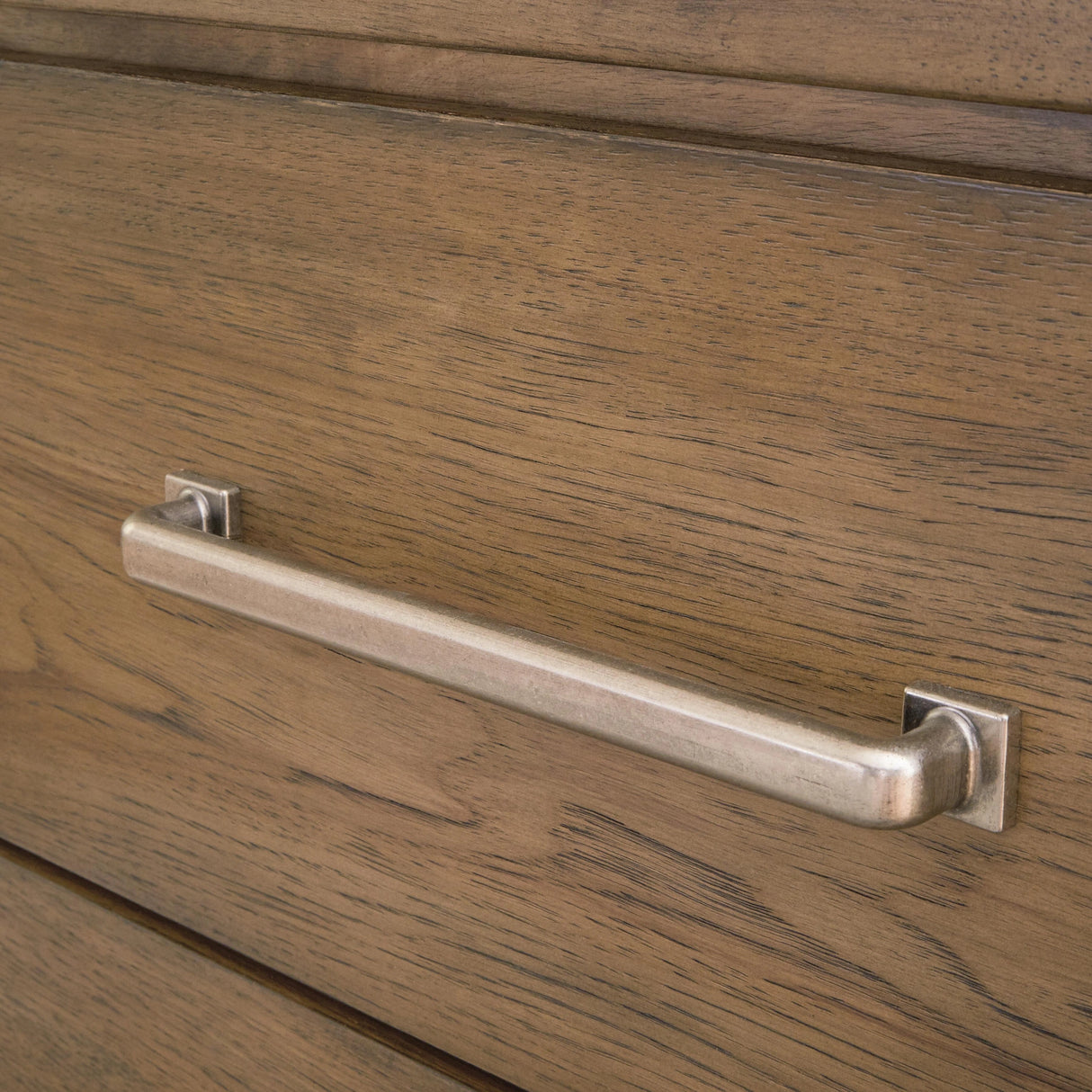 Cabalynn Dresser