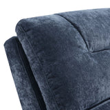 Dominick Chaise in Amigo