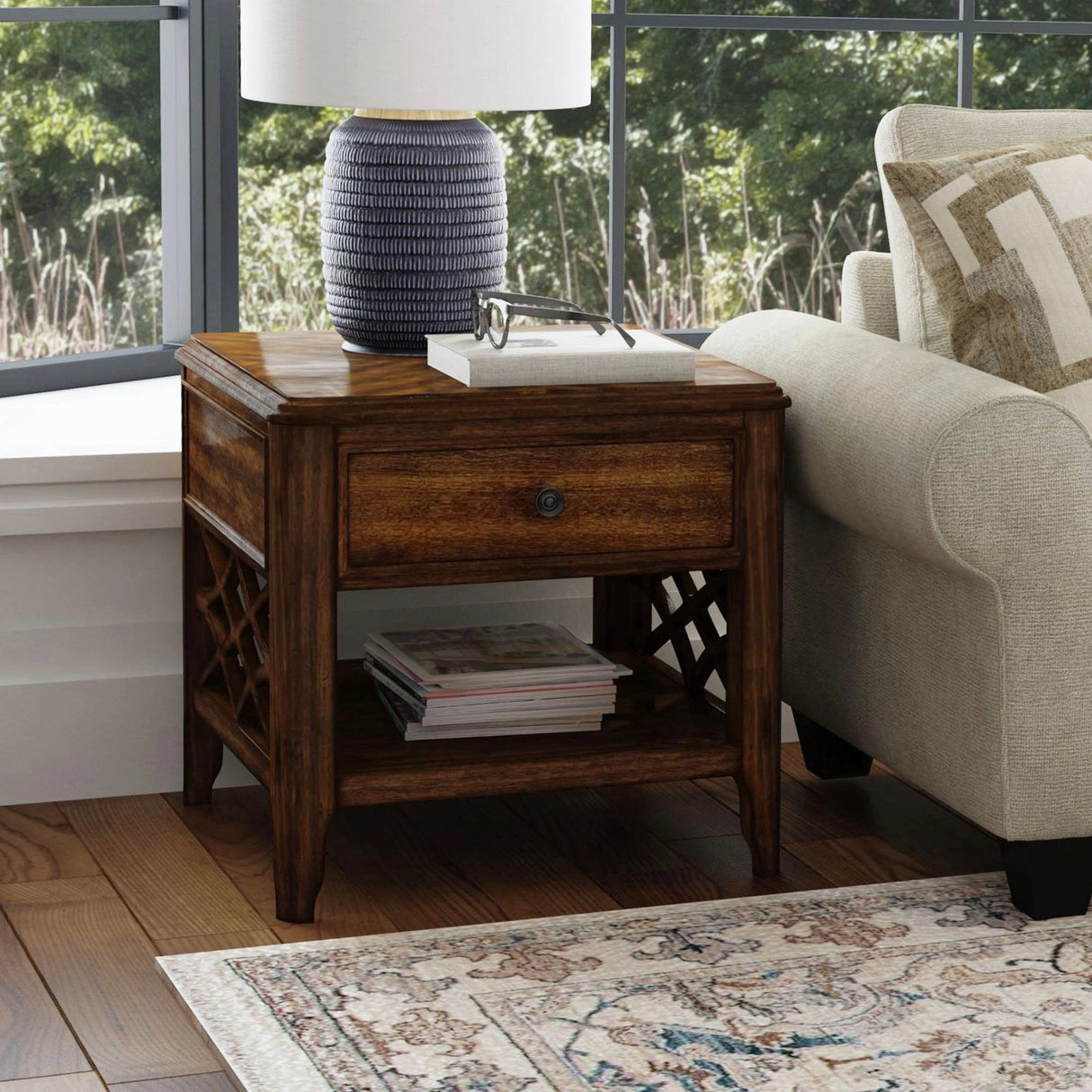 Phillipe End Table in Cherry