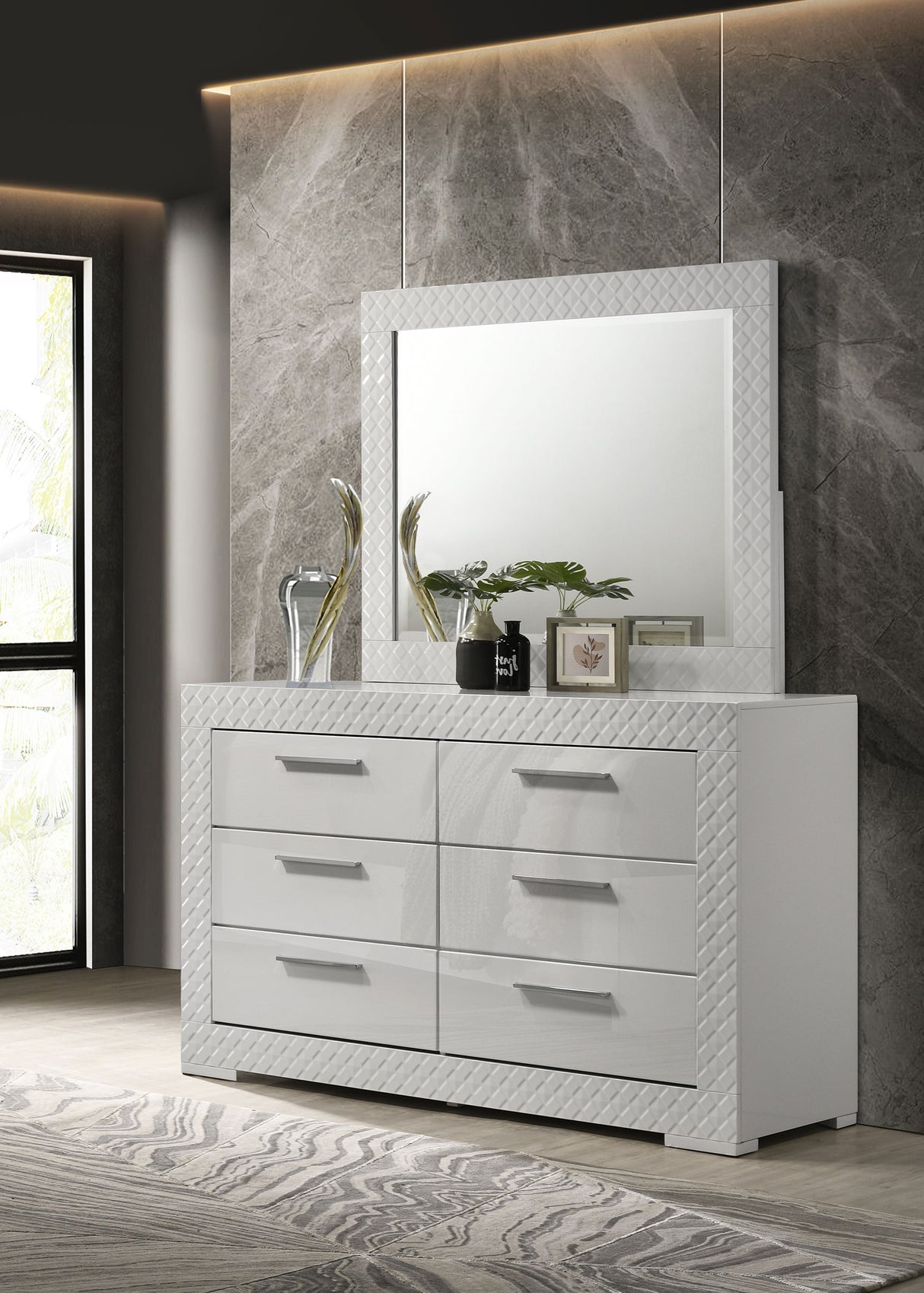 Ives Dresser with Mirror