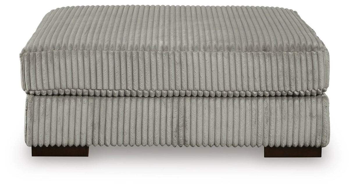 Lindyn Living Room Set