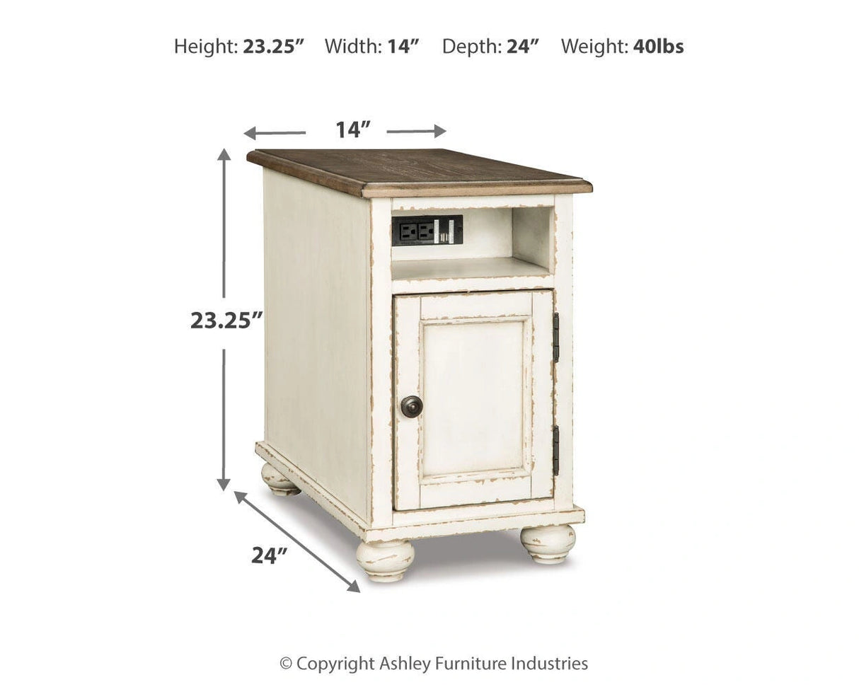 Realyn End Table Set