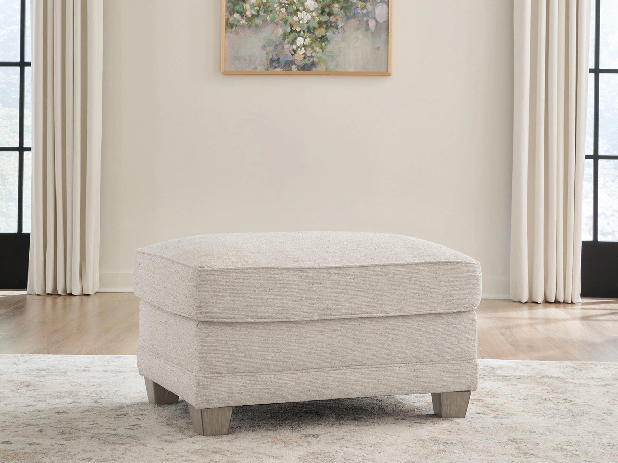 Lockeshart Ottoman