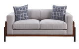 Loveseat w/2 Pillows