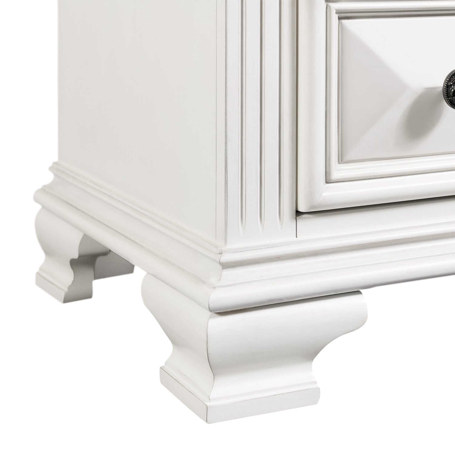 Calloway Chest Antique White Color