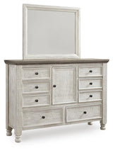 Havalance Dresser
