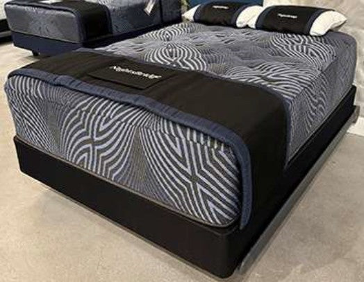 CORNERSTONE Contour Edge PLUSH - 16.5" PLUSH with an Inverted Seam