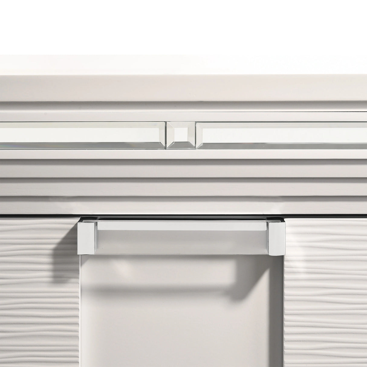 Twenty Nine Chest White