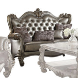 Loveseat w/4 Pillows
