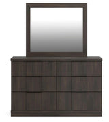 Shaehartin Dresser